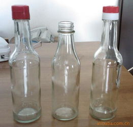 玻璃制品的藝術與實用 廚房油瓶與白酒瓶的現(xiàn)代演繹